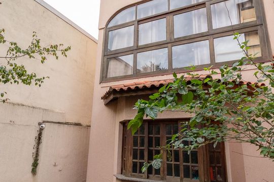 Fachada de casa para alugar com 4 quartos, 315m² em Vila Talarico, São Paulo