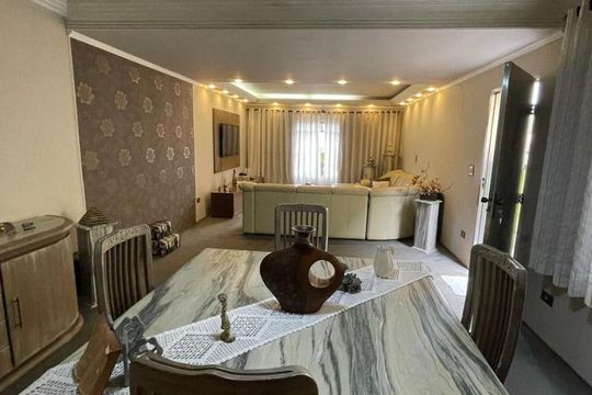 Casa para alugar com 4 quartos, 540m² em Vila Gomes Cardim, São Paulo