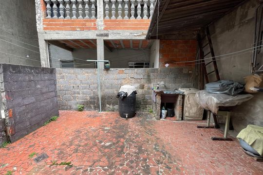 Quintal de casa à venda com 4 quartos, 186m² em Vila Antonio, São Paulo