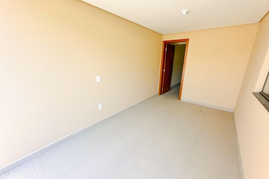 Garagem de casa para alugar com 2 quartos, 102m² em Forquilhas, São José