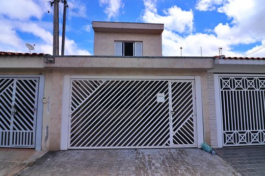 Fachada de casa para alugar com 3 quartos, 250m² em Vila Vivaldi, São Bernardo do Campo