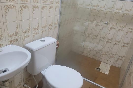 Banheiro de casa para alugar com 2 quartos, 100m² em Vila Santana, São Paulo