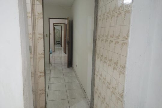Corredor de casa para alugar com 2 quartos, 100m² em Vila Santana, São Paulo