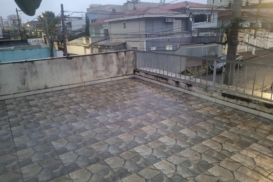Área externa de casa para alugar com 2 quartos, 100m² em Vila Santana, São Paulo