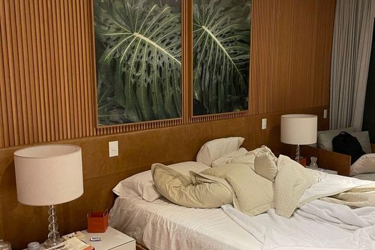 Quarto de casa de condomínio à venda com 4 quartos, 650m² em Residencial Tambore Iii, Santana de Parnaíba