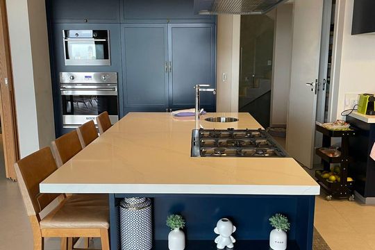 Cozinha de casa de condomínio à venda com 4 quartos, 650m² em Residencial Tambore Iii, Santana de Parnaíba