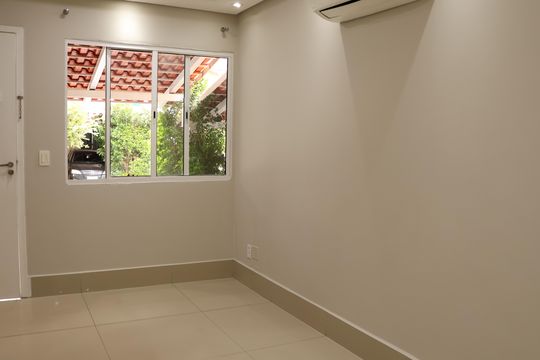 Sala de casa à venda com 3 quartos, 120m² em Setor Centro Oeste, Goiânia