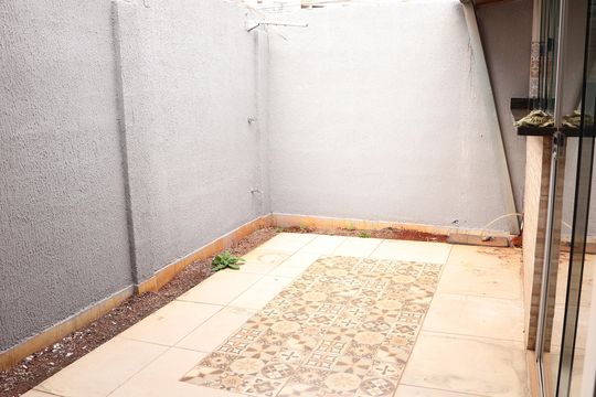 Varanda de casa à venda com 3 quartos, 120m² em Setor Centro Oeste, Goiânia