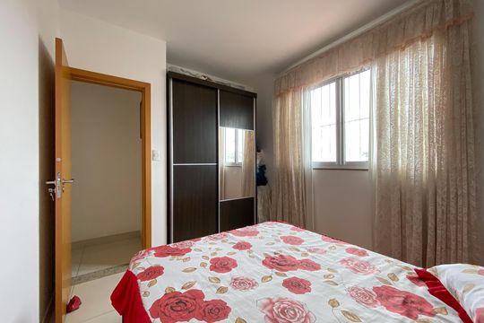 Apartamento à venda com 3 quartos, 86m² em Milionários, Belo Horizonte