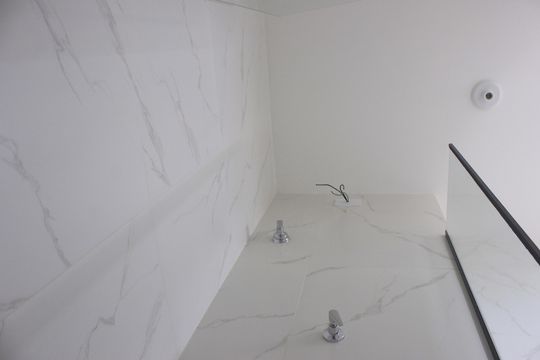Banheiro da Suíte de apartamento à venda com 2 quartos, 52m² em Parque Jurema, Guarulhos