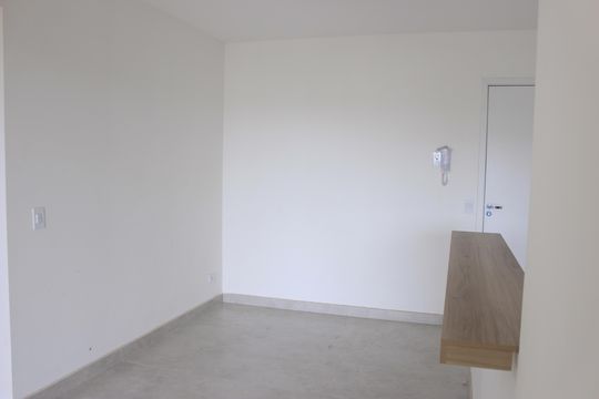 Sala de apartamento à venda com 2 quartos, 52m² em Parque Jurema, Guarulhos