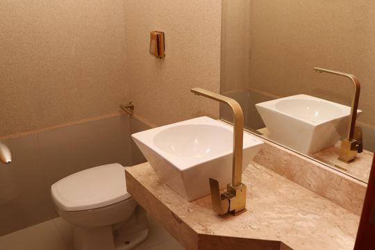 Lavabo de casa de condomínio para alugar com 3 quartos, 181m² em Alphaville Araguaia, Goiânia