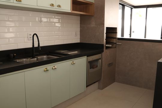 Cozinha de casa de condomínio para alugar com 3 quartos, 181m² em Alphaville Araguaia, Goiânia
