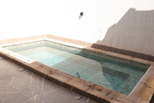 Piscina de casa de condomínio para alugar com 3 quartos, 181m² em Alphaville Araguaia, Goiânia
