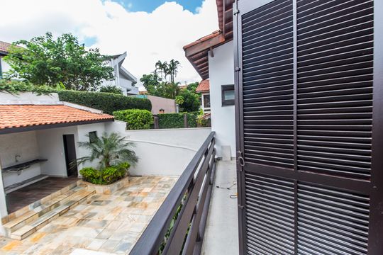 Varanda Quarto 1 de casa de condomínio à venda com 5 quartos, 360m² em Alphaville, Santana de Parnaíba