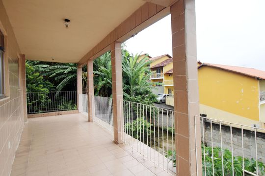 Varanda de casa à venda com 6 quartos, 324m² em Irajá, Rio de Janeiro
