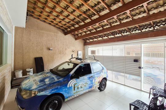 Garagem de casa à venda com 3 quartos, 160m² em Vila Rosa, São Bernardo do Campo