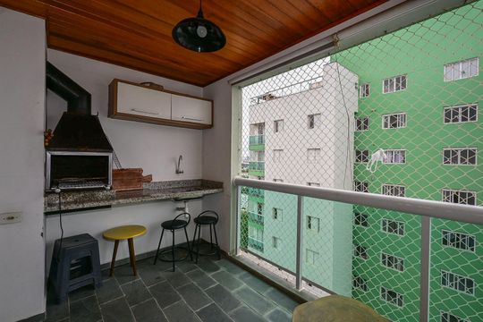 Varanda de apartamento à venda com 3 quartos, 112m² em Chácara Agrindus, Taboão da Serra