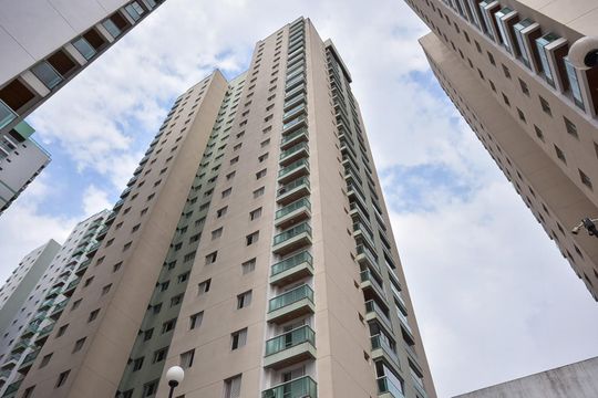 Fachada de apartamento à venda com 3 quartos, 112m² em Chácara Agrindus, Taboão da Serra