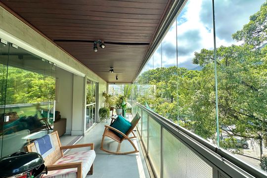 Apartamento à venda com 3 quartos, 127m² em Lagoa, Rio de Janeiro