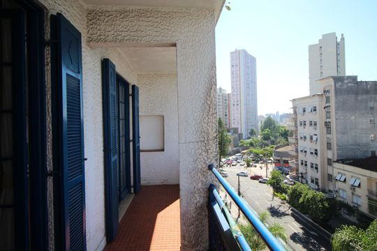 Sacada de apartamento à venda com 4 quartos, 203m² em Independência, Porto Alegre