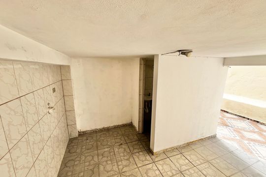 edicula de casa à venda com 3 quartos, 214m² em Vila Pita, São Paulo