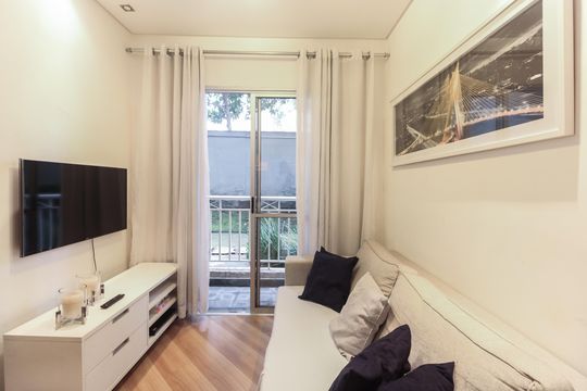 Sala  de apartamento para alugar com 2 quartos, 50m² em Vila Carrão, São Paulo