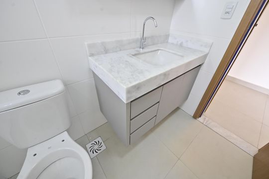 Apartamento à venda com 2 quartos, 66m² em Setor Bueno, Goiânia