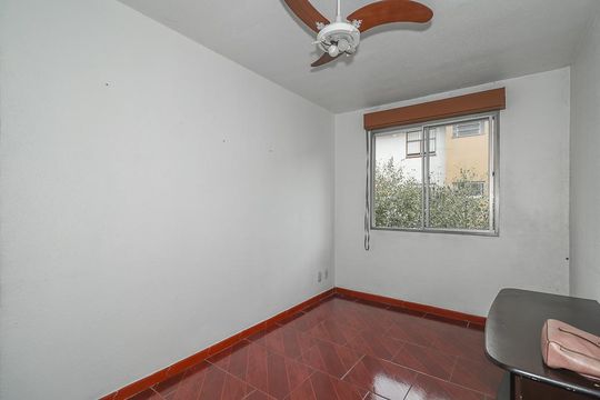 Sala de apartamento à venda com 1 quarto, 42m² em Santa Rosa de Lima, Porto Alegre