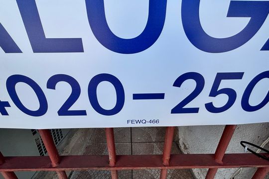 Fachada de casa para alugar com 1 quarto, 32m² em Arthur Alvim, São Paulo