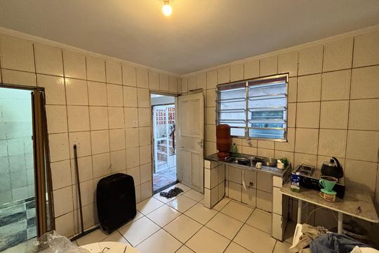 Cozinha de casa para alugar com 1 quarto, 32m² em Arthur Alvim, São Paulo
