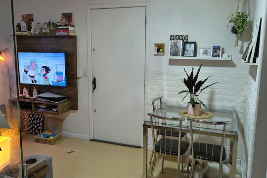Sala de apartamento à venda com 2 quartos, 60m² em Vila Nova, Novo Hamburgo