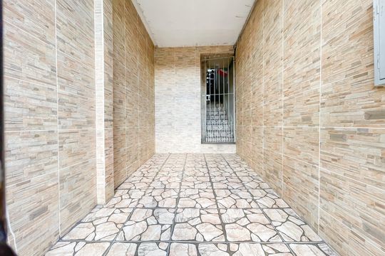 Garagem de casa à venda com 3 quartos, 125m² em Padroeira, Osasco