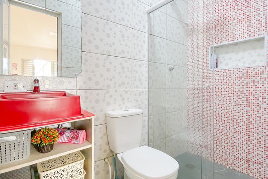 Banheiro da Suíte de casa à venda com 3 quartos, 125m² em Padroeira, Osasco