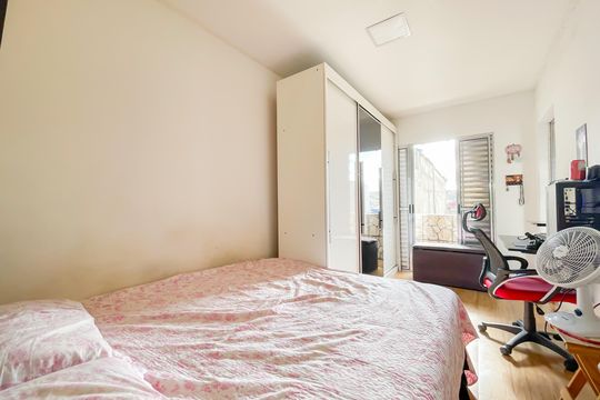Suíte de casa à venda com 3 quartos, 125m² em Padroeira, Osasco