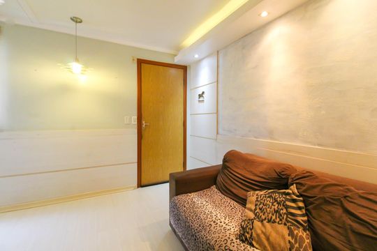 Sala de apartamento à venda com 2 quartos, 42m² em Igara, Canoas