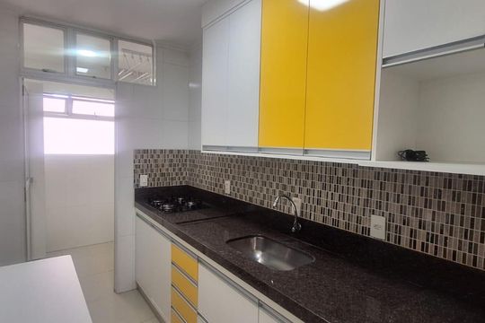 Cozinha de apartamento à venda com 1 quarto, 64m² em Centro, Campinas