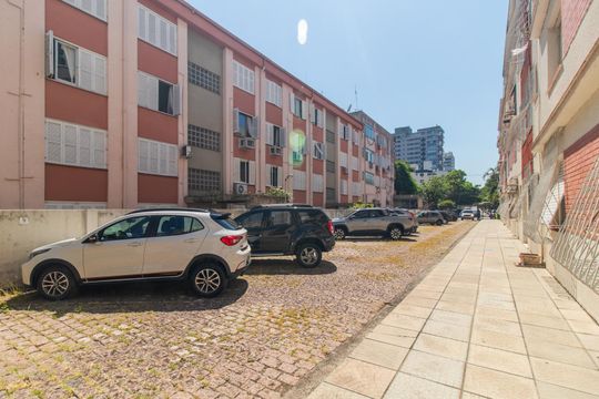 Área comum de apartamento à venda com 1 quarto, 40m² em Menino Deus, Porto Alegre