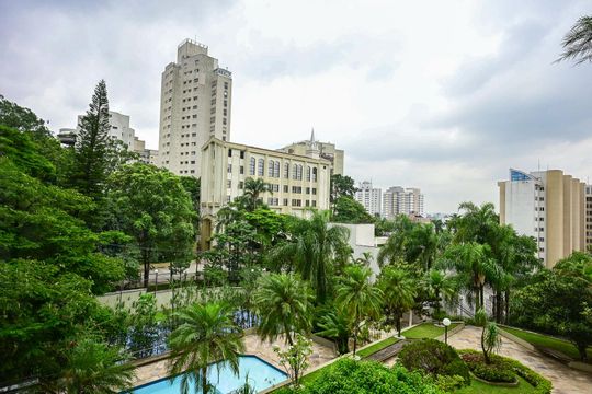 Vista de apartamento à venda com 3 quartos, 190m² em Vila Suzana, São Paulo