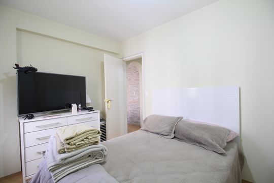 Quarto 1 de apartamento para alugar com 2 quartos, 60m² em Vila Andrade, São Paulo