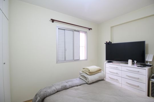 Quarto 1 de apartamento para alugar com 2 quartos, 60m² em Vila Andrade, São Paulo