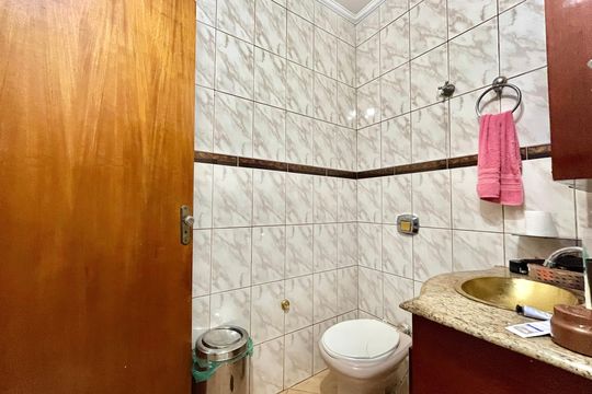 Banheiro de casa à venda com 3 quartos, 71m² em Americanópolis, São Paulo