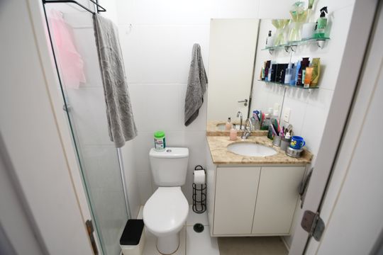 Banheiro Social de apartamento à venda com 3 quartos, 117m² em Taquaral, Campinas