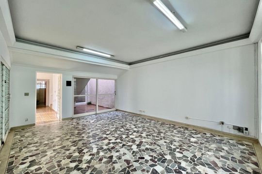 Sala 1 de casa para alugar com 3 quartos, 328m² em Conceicao, Campinas