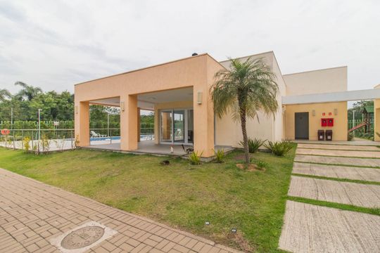 Área comum de casa de condomínio à venda com 3 quartos, 120m² em Cavalhada, Porto Alegre