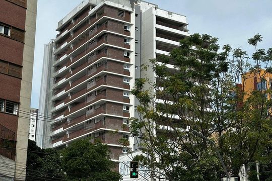 Fachada de apartamento à venda com 3 quartos, 164m² em Pinheiros, São Paulo