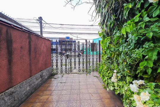 Garagem de casa à venda com 2 quartos, 106m² em Itaquera, São Paulo