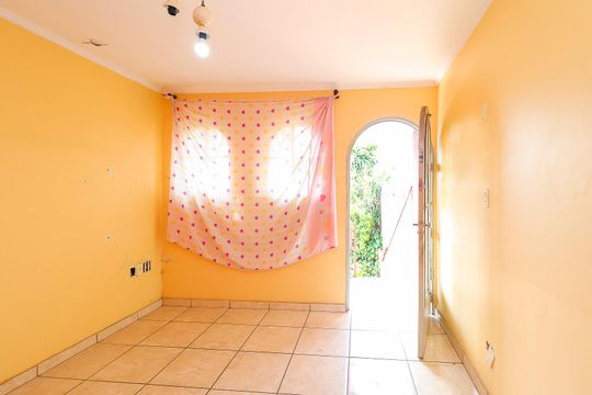 Sala de casa à venda com 2 quartos, 106m² em Itaquera, São Paulo