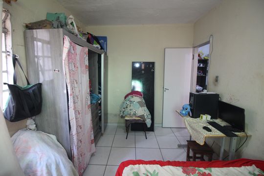 Quarto 1 de casa à venda com 8 quartos, 660m² em Glória, Belo Horizonte
