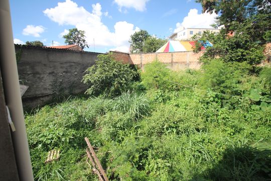 Quintal de casa à venda com 8 quartos, 660m² em Glória, Belo Horizonte